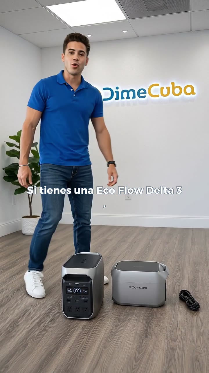 Presenter with a battery and power station, with DimeCuba branding in the background.
